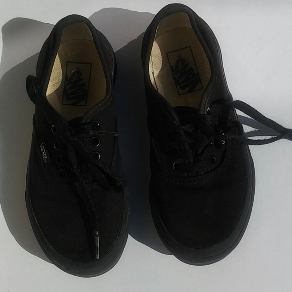 Uni-sex black Vans